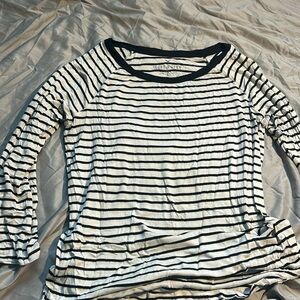 Soft American Eagle long sleeve shirt